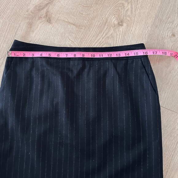 Women's 2pcs Wool Pinstriped Skirt Suit sz 8 -  Black - Picture 8 of 14